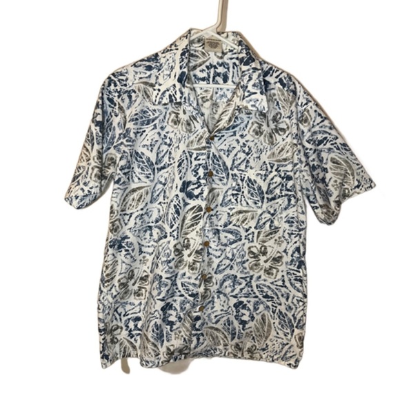 ⭐️ MAUI Blue Floral Shirt - Picture 1 of 6